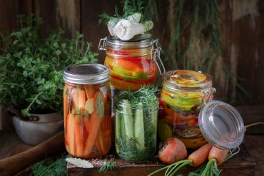 Fermentieren leicht gemacht - So machst du Gemüse mit Salzlake haltbar