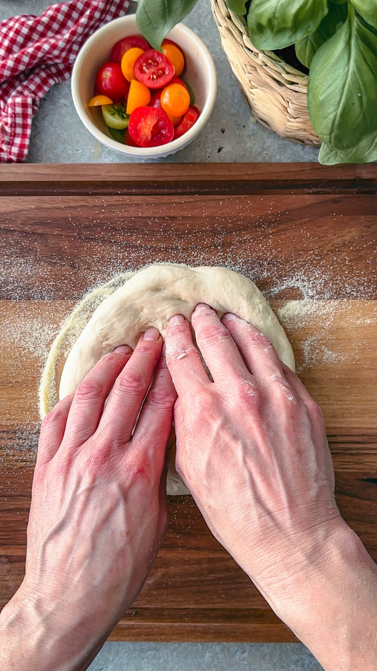So formt man den perfekten Pizzaboden - einfache Anleitung