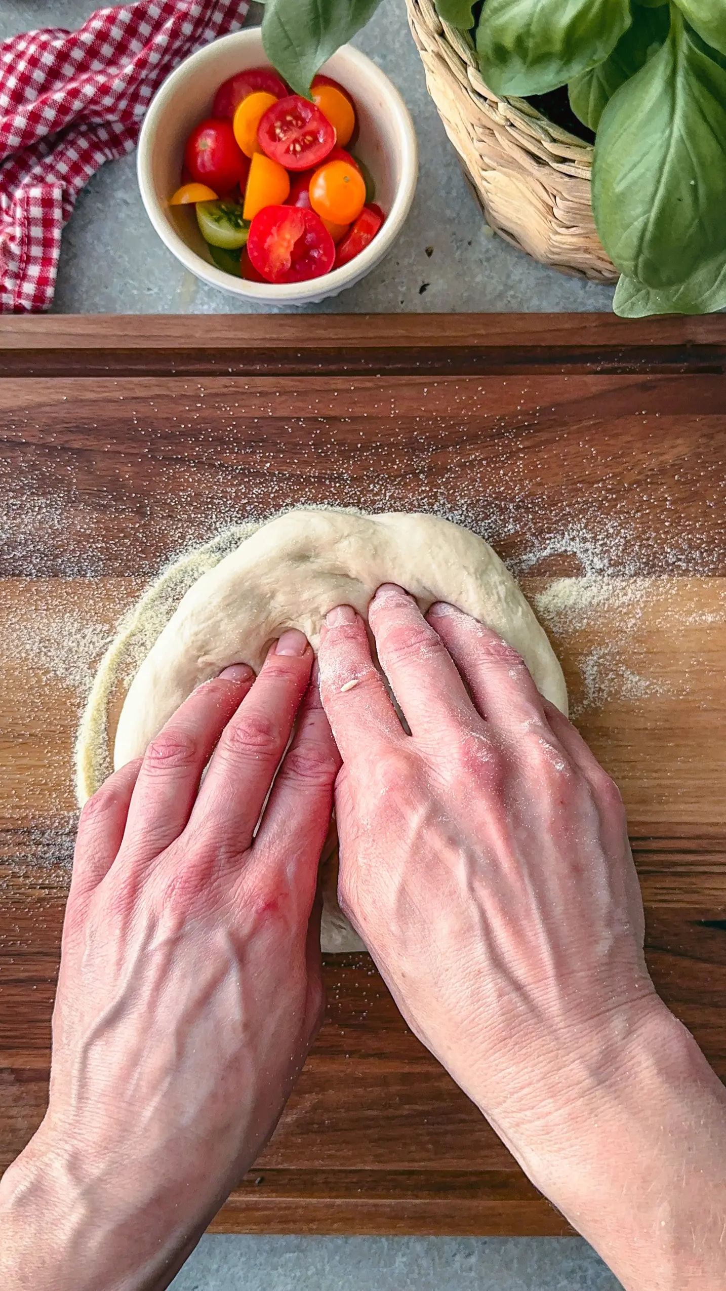 So formt man den perfekten Pizzaboden - einfache Anleitung