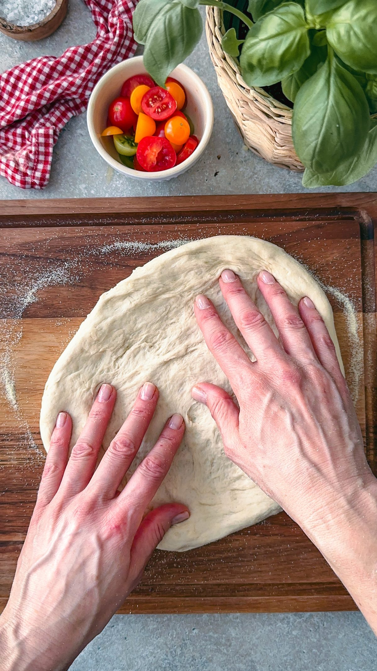 So formt man den perfekten Pizzaboden - einfache Anleitung