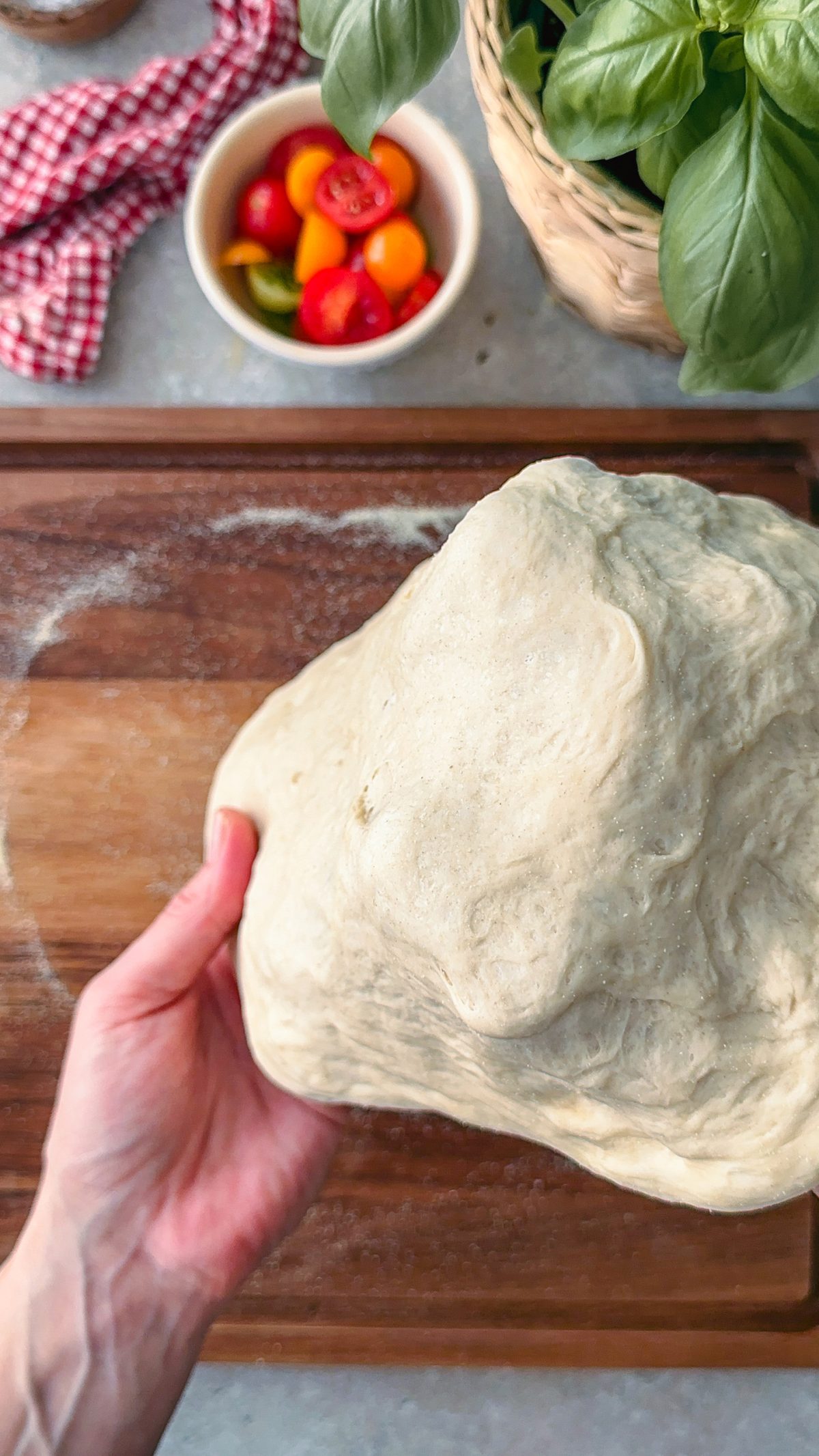 So formt man den perfekten Pizzaboden - einfache Anleitung