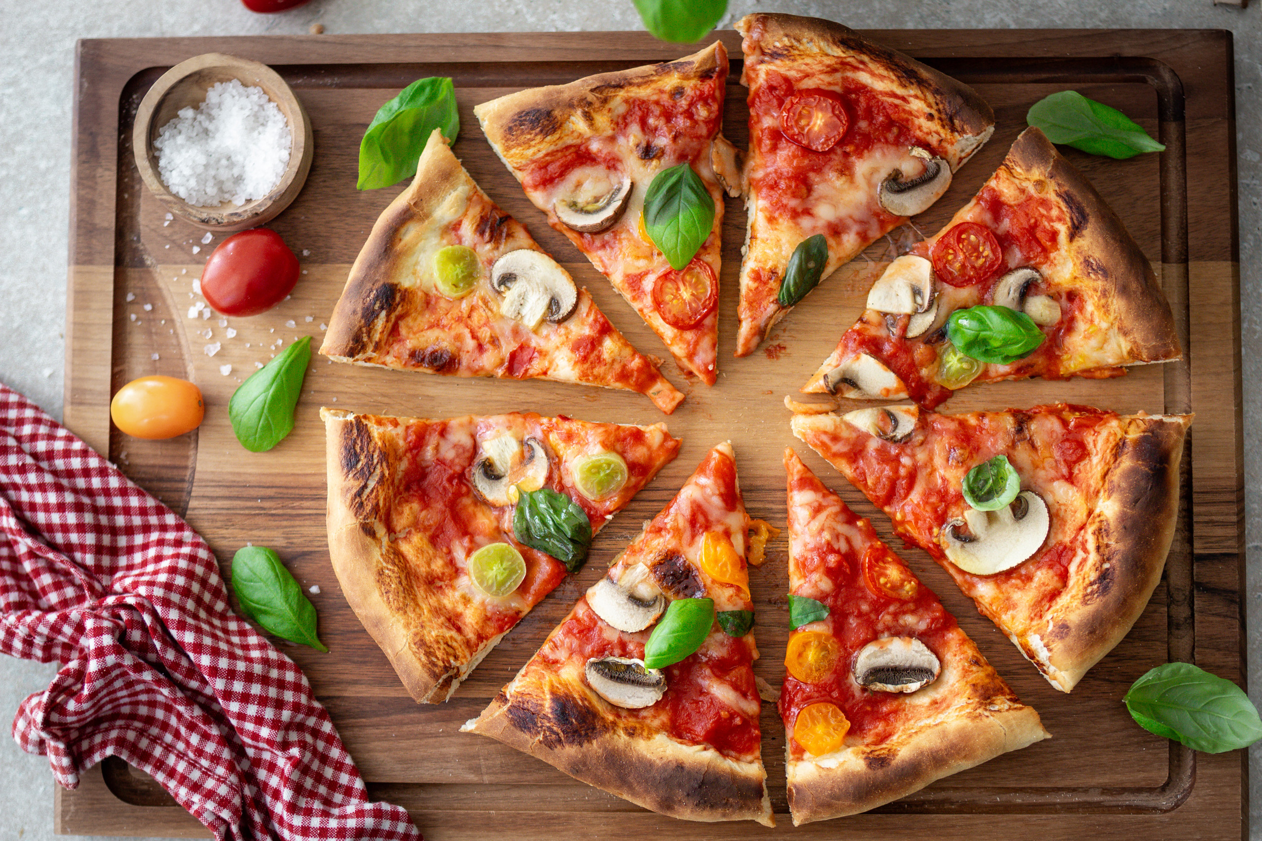 Die perfekte vegane Pizza zu Hause selbst backen