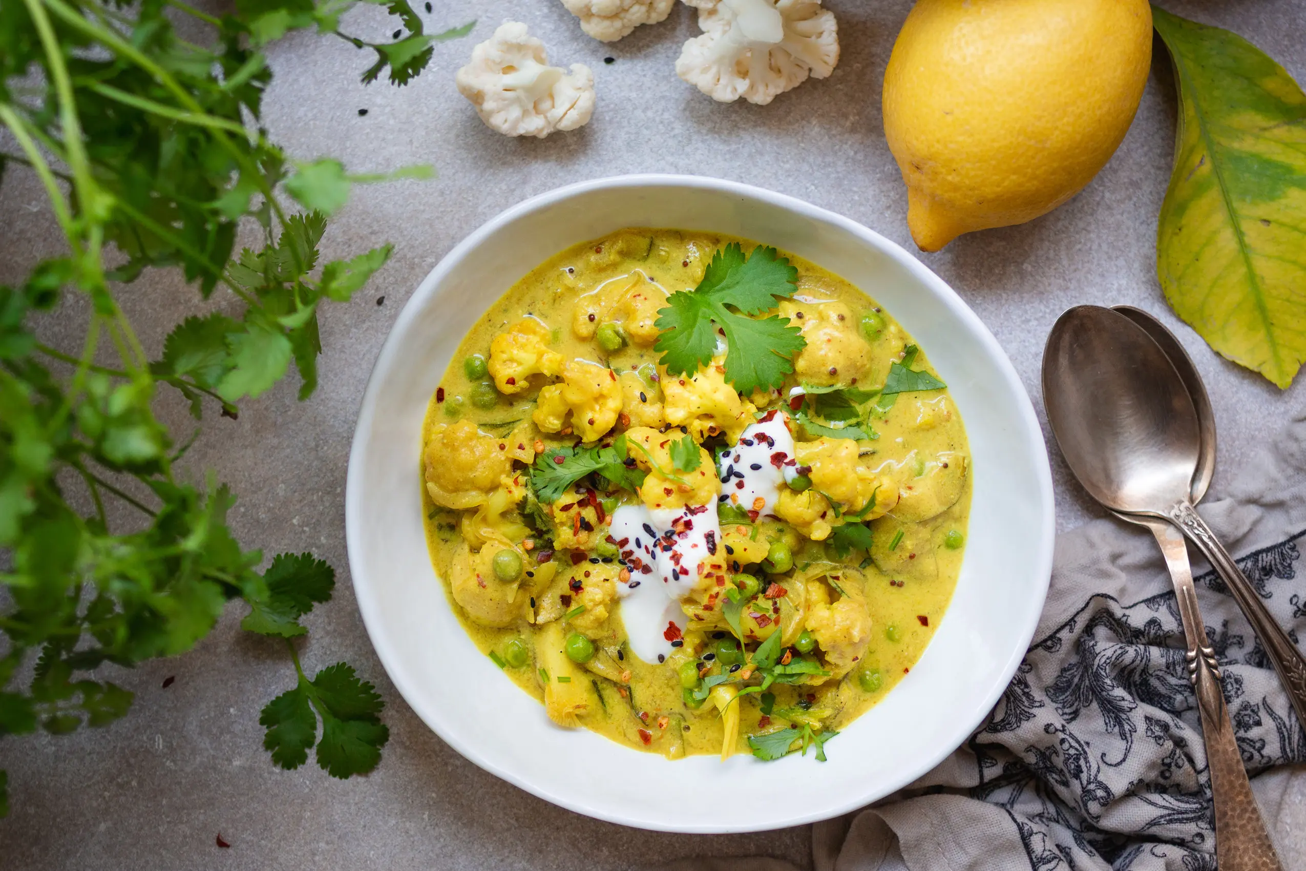 Köstliches veganes Madras-Blumenkohlcurry