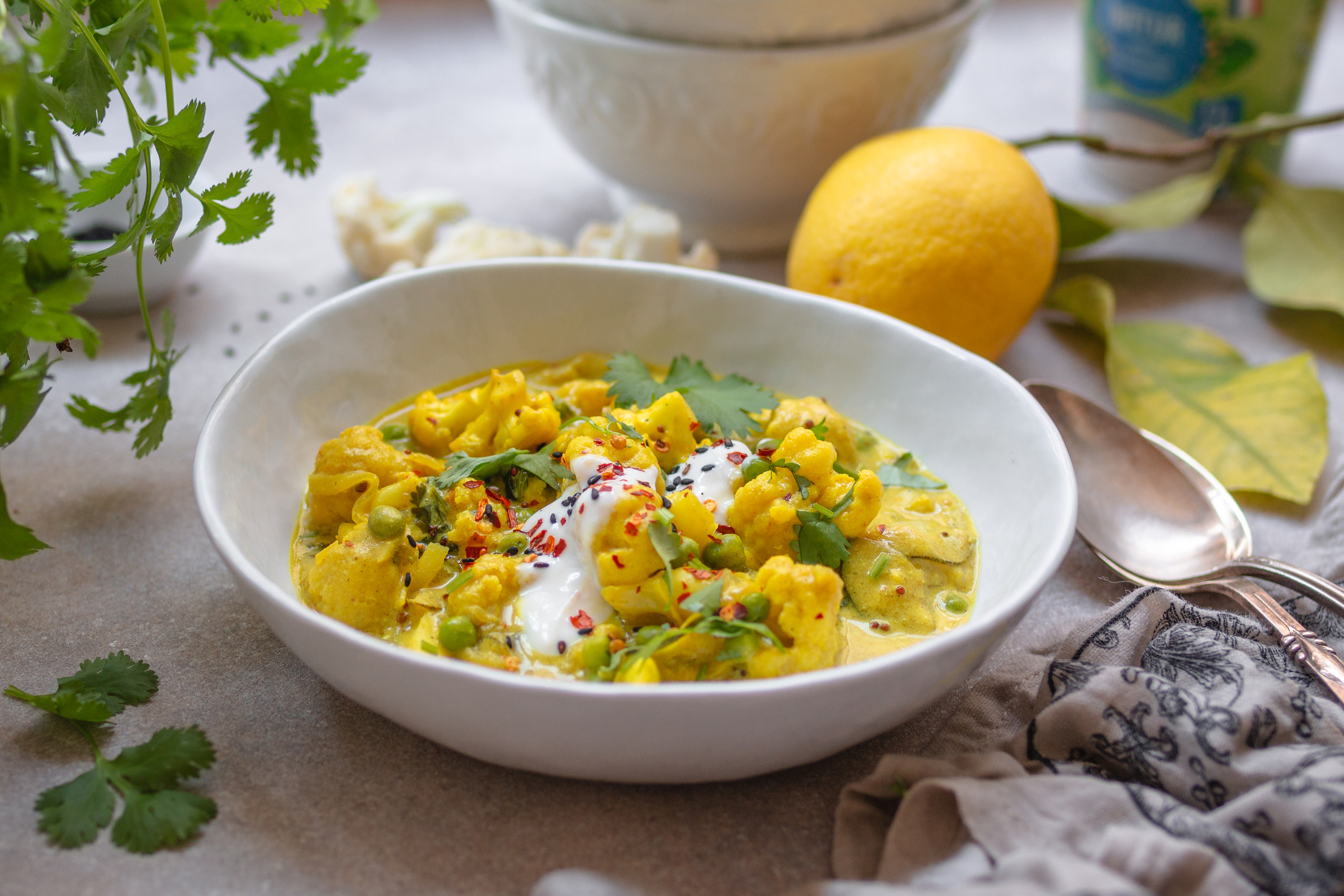 Köstliches veganes Madras-Blumenkohlcurry