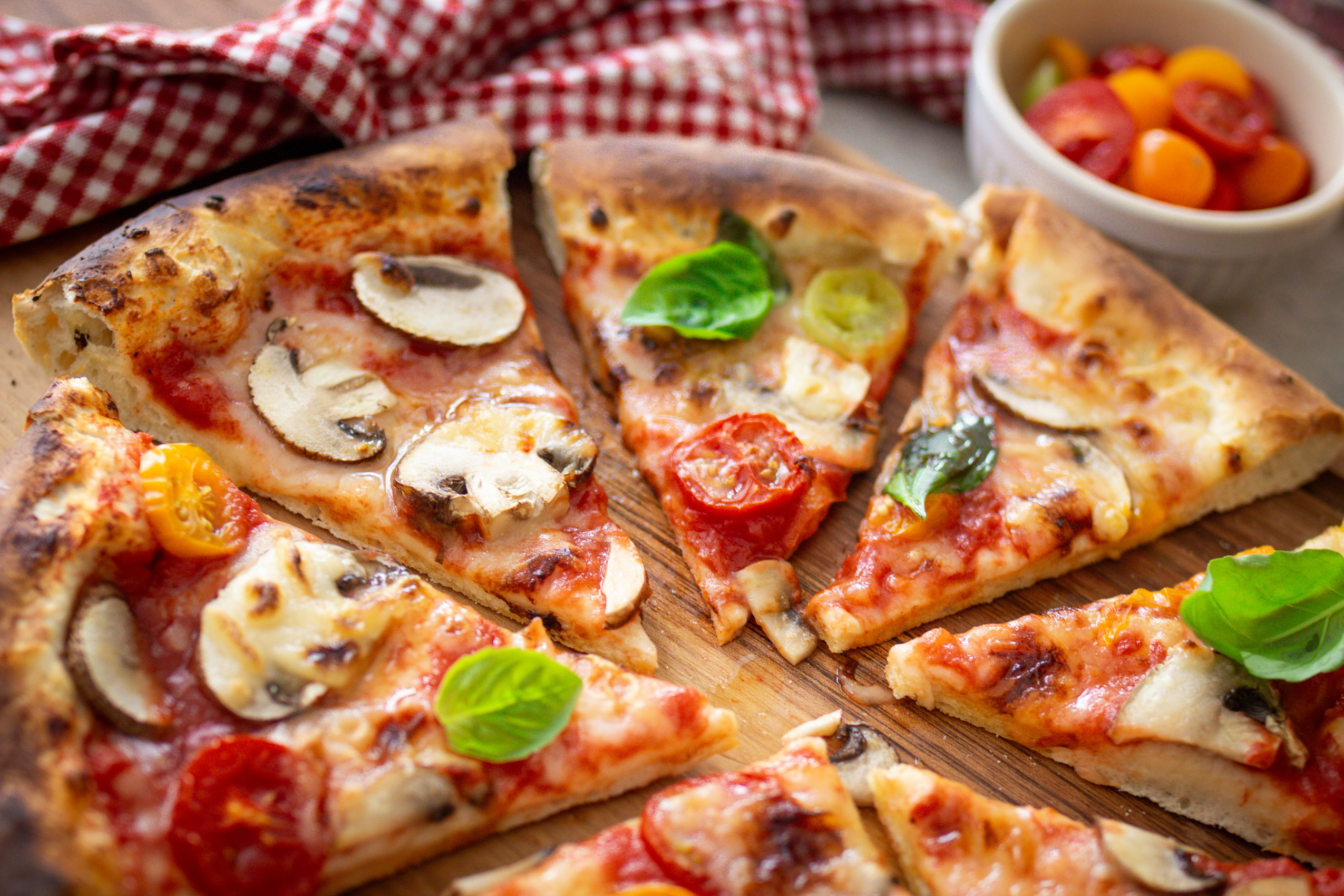 Geniale vegane Pizza wie beim Italiener zu Hause backen