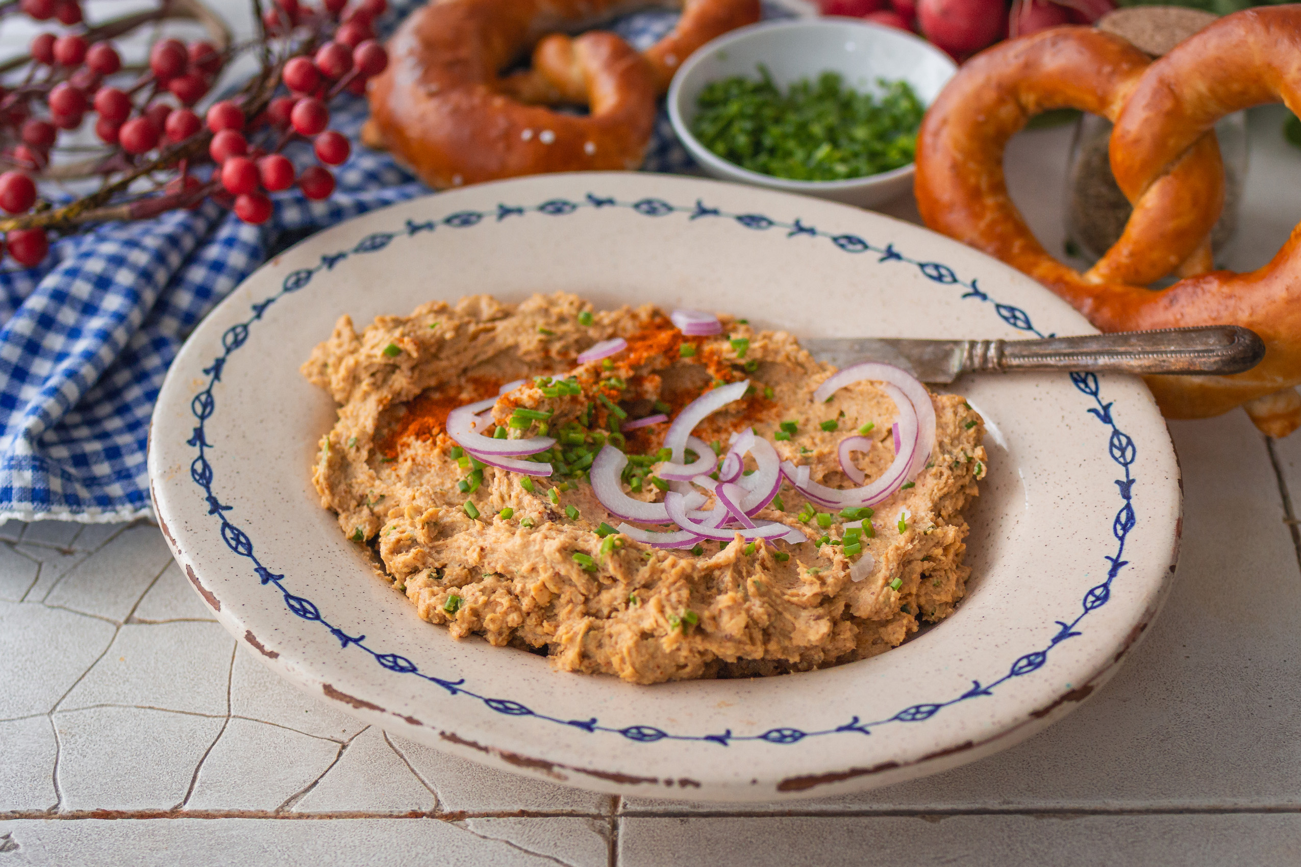 Rein pflanzlicher Obazda - veganes Rezept für Biergartenkäse