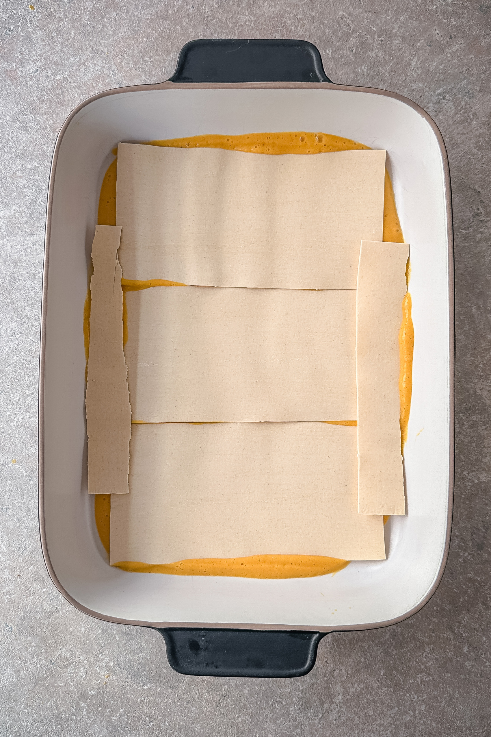 So schichtet man eine Lasagne (bebilderte Anleitung)