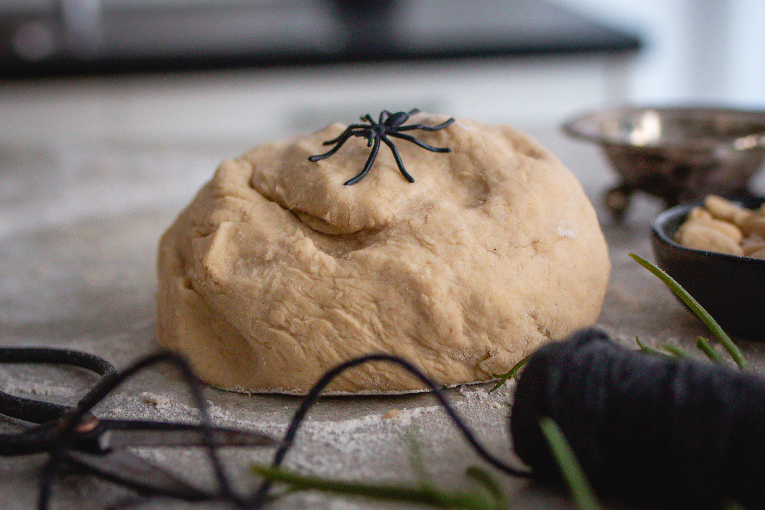 Veganer Mürbeteig für Halloween-Gebäck