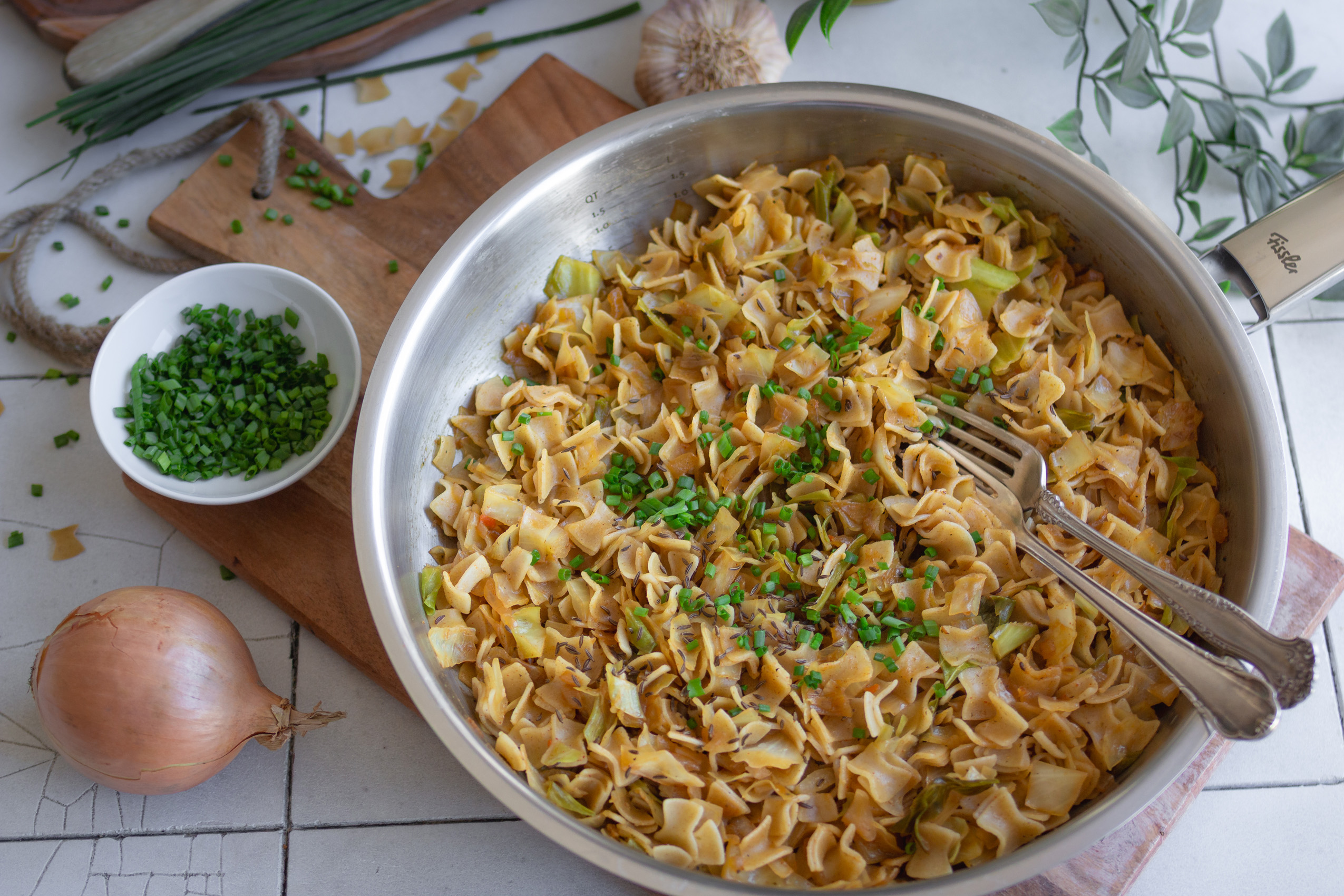 Vegane Krautfleckerl - der Österreichische Klassiker rein pflanzlich zubereitet